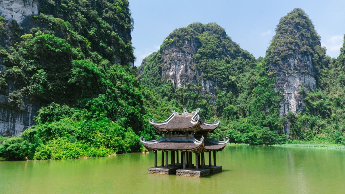 Vietnam Culture & Heritage Tour