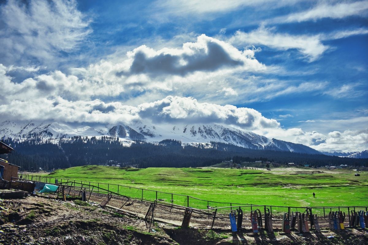 Gulmarg Snow Adventure