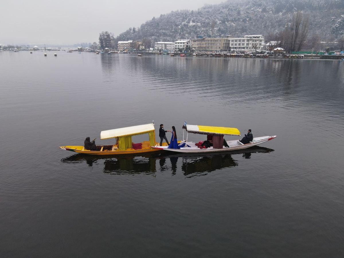 Kashmir Honeymoon Escape